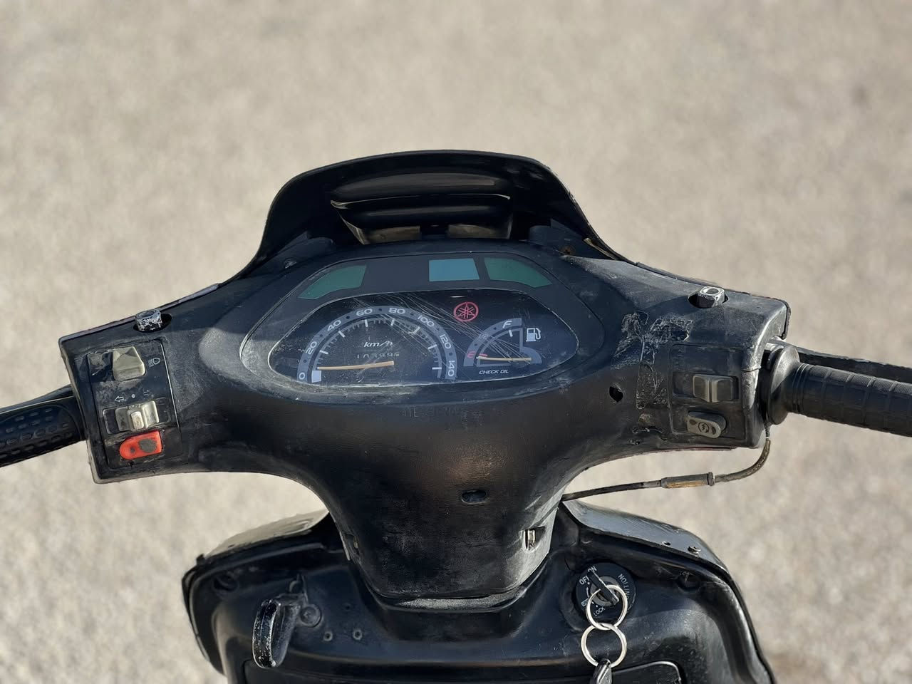 دراجه فراشه فحل للبيع دراجه مانقصه اي شي فقط دبلات الماميه فقطط دراجه نصبتهه حلوا مابيها شي تجاري حتا جوزه اصليه دراجه شغاله سلف هندر محرك مفتوح مبدل فقط ولفاتت صرلهن 4ايام من بدلت بس مره وحده محرك ناعمم شلعه معدل فولل سعرر 325وبيها مجالل للشراي ***********
