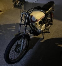 دراجة نارية • ٣٠٠ سي سي