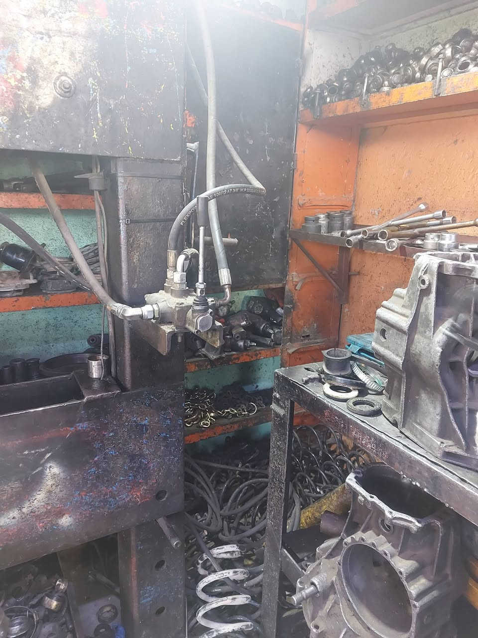 بريس كهربائي ٢طن ونص ***********
