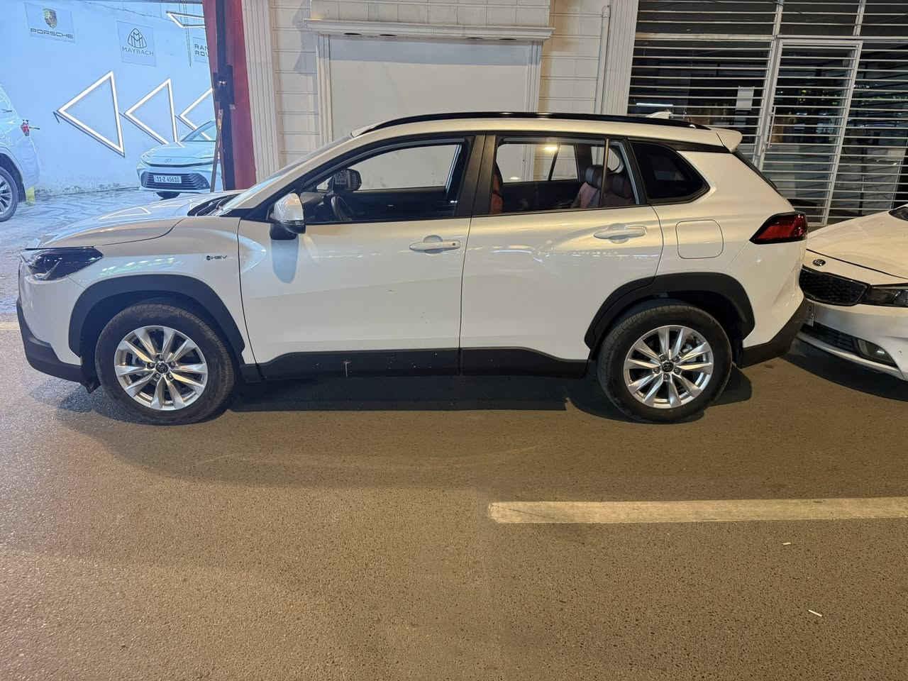 سلام عليكم 
كورلا كروز هايبرد 2025
السياره زيرو زيرو بعده وضع شركه ماشيه 300 كيلو
فول مواصفات 
كامره 360 درجه 
سلايد 
كامره دواره 
حساسات 
رادار امامي 
مانع تصادم 
مود درايف 
كشنات جلد ومال سايق كهرباء 
مكاني الكراده 52 
او الجادريه
السعر 195 وبيه مجال بسيط 
علمآ سعر الزيرو 30 مليون 
***********
