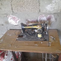 مكينه خياطه لبيع بيها عطل وي استفسار خاص او اتصل بالرقم ٠٧٨٨٢١٥٤٠٣٨