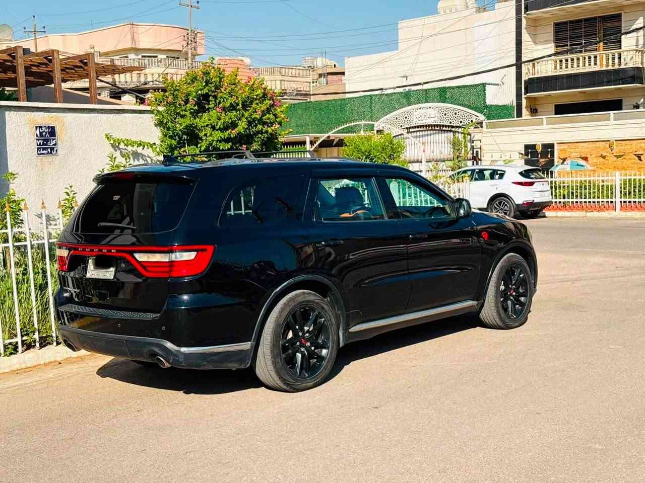دورنكو موديل 2019 بوليسي موصفات 
شاشة 
كامرة 
كشنات كهرباء 
حساسات امامي خلفي 
مانع نزلاق 
تحكمات ستيرن 
شاشة تجتل 
محرك 8 سلندر 5700 سبعة راكب تلاث قطع تبريد الحادث جملغ وبنيد رايدهة 163 وبيهة مجال الطيبين   *********** بغداد, العراق
