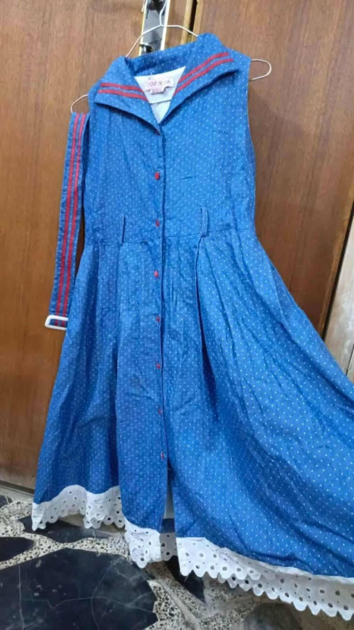 فساتين تلبس عمر من 10الى 13سنه استعمال قليل


**إذا كنت صاحب هذا الإعلان وتريد حذفه لأي سبب، رجاءا أرسل رسالة إلى الدعم الفني**