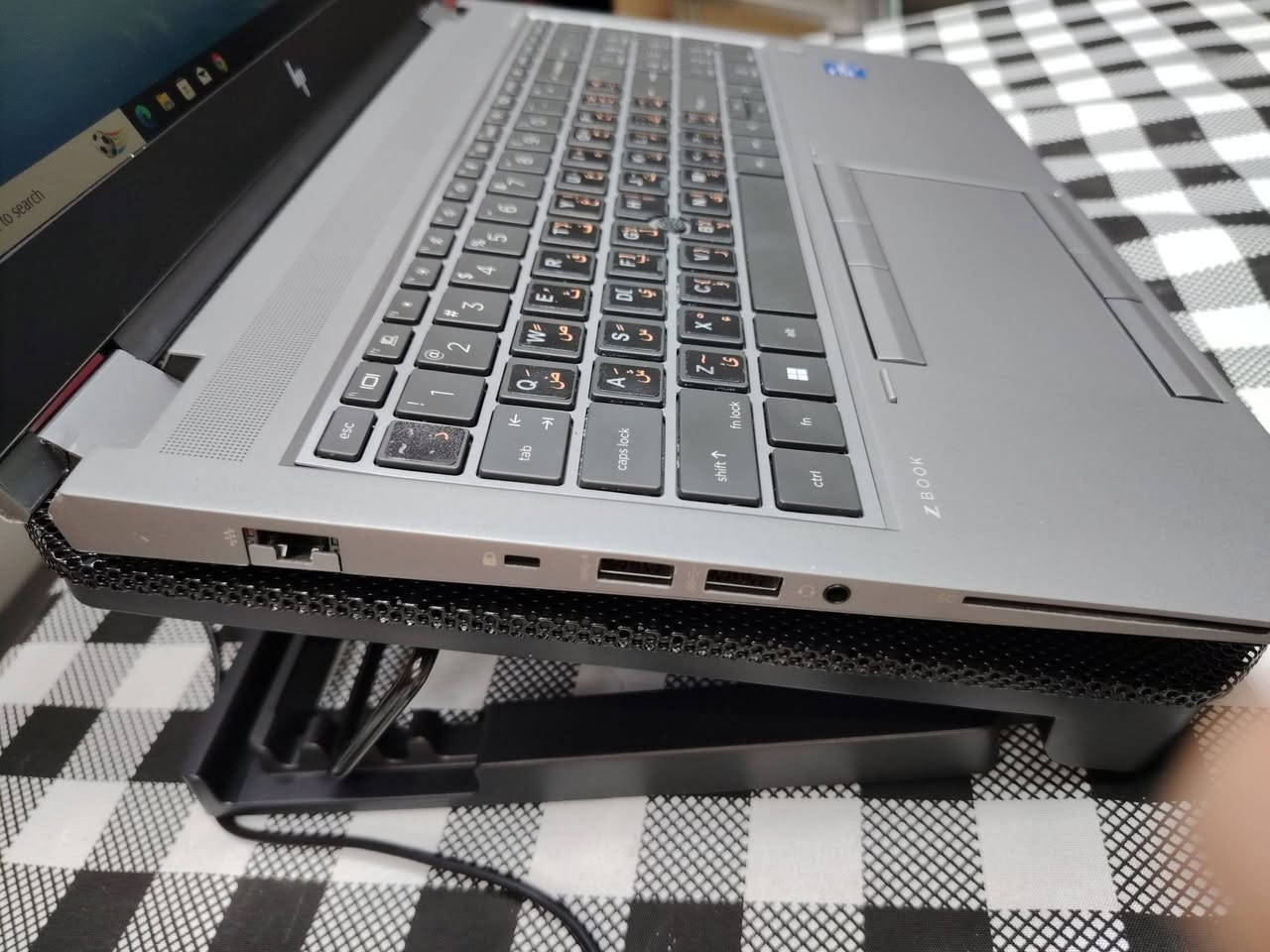 🚀 HP ZBook Fury G8 – قمة الأداء للمحترفين  NVIDIA T1200 4GB بكرت
HP ZBook Fury G8 – محطة عمل احترافية بأداء خارق 

💻 المواصفات:

⚡ المعالج: Intel Core i7 الجيل الحادي عشر H

🚀 الرام: 16GB DDR4

💾 التخزين: 512GB SSD فائق السرعة

🎮 كرت الشاشة: NVIDIA T1200 4GB

🖥️ الشاشة: FHD بدقة عالية

⌨️ الكيبورد: ستيكر ضوئي

💰 السعر: 790 ألف دينار فقط

✨ مناسب للمونتاج، التصميم الهندسي، البرمجة، والرندر والأعمال الاحترافية.

━━━━━━━━━━━━━━━━━━━━━

🎁 الهدايا المجانية:

🎒 حقيبة لابتوب

🔌 الشاحن الأصلي

🖱️ ماوس

🖱️ ماوس باد

━━━━━━━━━━━━━━━━━━━━━

🛡️ الضمان والخدمات:

✔️ فحص كامل قبل الإرسال

✔️ فحص كامل عند الاستلام وقبل الدفع

✔️ ضمان 15 يوم استبدال في حال وجود خلل مصنعي

✔️ جاهز للاستخدام مباشرة

✔️ تنصيب Windows + Office + جميع البرامج التعليمية

━━━━━━━━━━━━━━━━━━━━━

🚚 التوصيل: متوفر إلى جميع محافظات العراق

📍 الموقع: بغداد – الأمين الثانية

📞 واتساب للحجز: ***********

📩 تليجرام: @Hf_Yy5

📦 الكمية المتوفرة: قطعتان فقط

⚡ عرض محدود – احجز الآن قبل نفاد الكمية!
