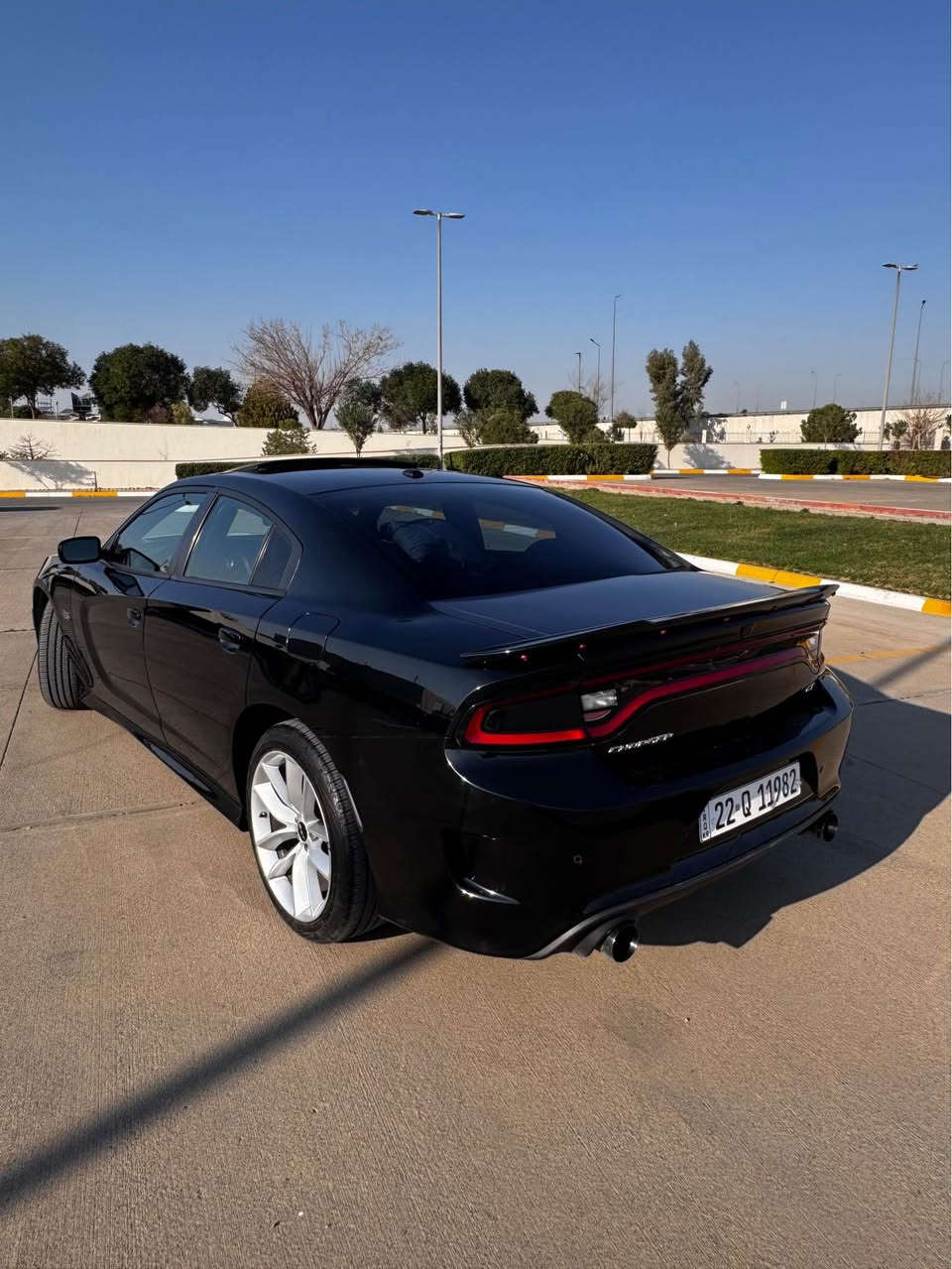 السلام عليكم 
دوج جارجر 2022 sxtبلص
ماشية38الف ميل
سلايد 
كشن خزن 
كشن حار بارد 
كشنات كهرباء 
كشنات جلد 
حساس خلفي 
شاشة 
السيارة محدثهgt 
لايتات لد +اللوان متغير 
صدر كهربائيات كير مكينه كله مكفول 
السيارة حادثه جاملغ خلفي وصندوك مبدل بلاد 
وصلت العراق طلع بيها قمارة و3قطع كلير فقط بدون حادث 
والسيارة بجم كبس وبدون ايربك 
يعني السيارة 4قطع صبغ وصندوك مبدل بلاد 
مكانها اربيل 
تحويل بشرط 
***********
سعرها193 وبيها مجال كلش بسيط أربيل, العراق
