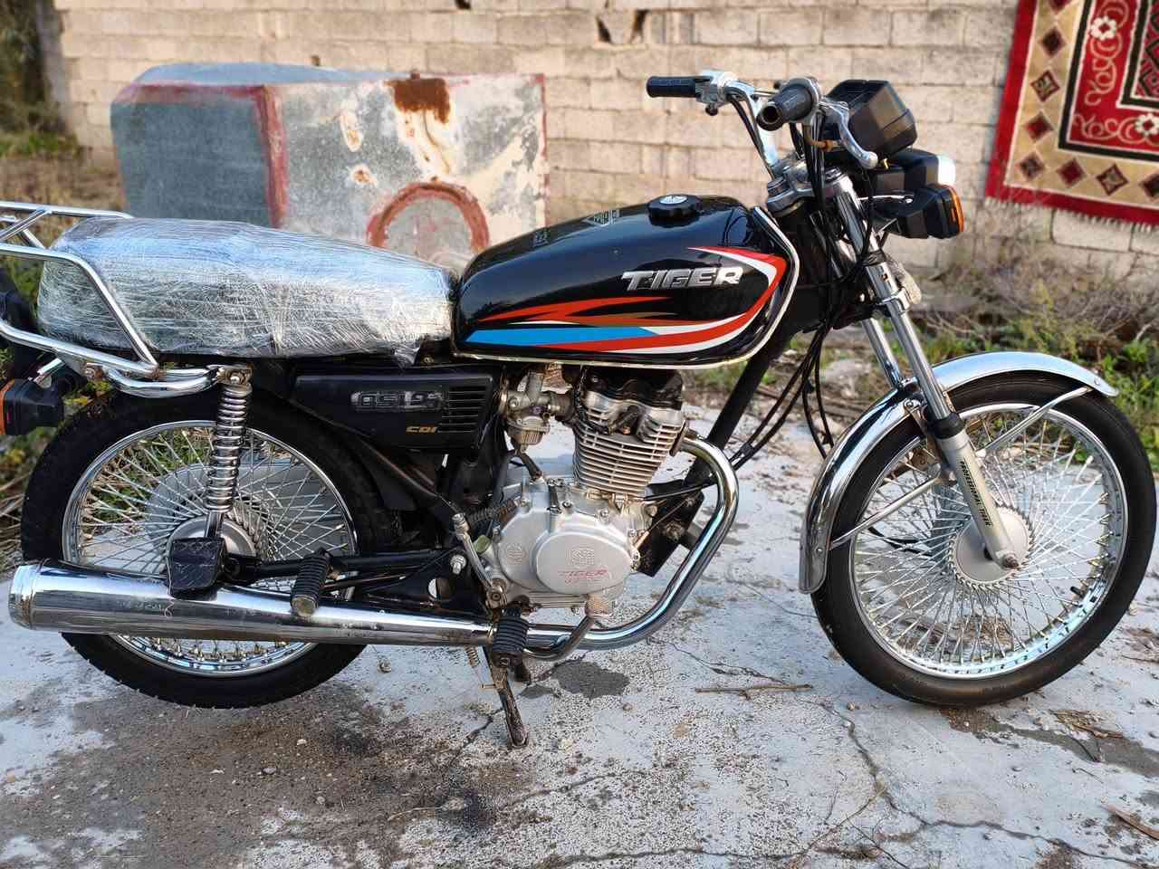 دراجه للبيع 21 خير من الله جديده 
***********
