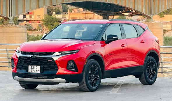 السلام عليكم 
بلايزر ٢٠٠٠ تيربو  موديل ٢٢ مراوس بتسلا 
مواصفات  LT2 فئه black adtion
السياره بدون ايرباك ماشيه 33 الف 
رقم اربيل سنويه باسمي تحويل او وكاله حاضر
مواصفات 
بصمه تشغيل 
بصمه ابواب بالكامل 
تشغيل عن بعد 
٤ انضمه قياده 
فور ويل AWD
حساسات امامي وخلفي
اناره تنبيه ع الجامه الاماميه 
هاند بريك دكمه 
تدفئه بالكشنات 
كرسي كهرباء
اطفاء ذاتي 
شاشه كبيره 
كامره خلفيه دواره 
مانع انزلاق 
تحديد سرعه 
تحكم كامل ستيرن 
ابل كار بلي 
تحديد مسار 
صندوك كهرباء 
اشاره جانبيه 
وبعد بيهة مواصفات 
الصدر بحاله جيده التايرات بحاله جيده 
تبريد ثلج سبير والجك كله موجود 
حادث بسيط بدون ايرباك  جاملغ جهة السايق والصندوك 
صور الحادث بالمنشور
مكاني بغداد الدوره 
***********
