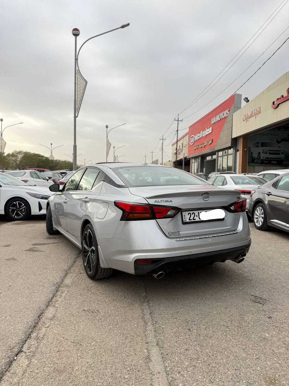 سلام عليكم 
التيما موديل 2023 SR plus
محرك ٤ سلندر  2.5 
رقم اربيل 
شاشة كبيرة 
مستشعر وقوف 
حساسات خلفية
تدفئة مقاعد 
مراقبة النقطة العمياء
مقاعد كهربائية
رادار 
شاحن لاسلكي
فتحة سقف 
 سعر ١٨٨ ورقة
مكان سيارة كركوك 
*********** 
حادث ربع بونيد صبغ كركوك, العراق
