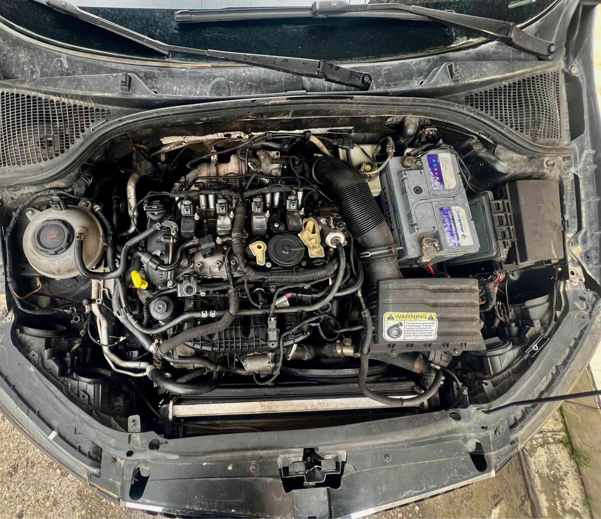 السلام عليكم اوكتافيا VRS 20.توربو 🚀 2014 كير اوتو 7 سرعات السيارة جاهزة من كير وكهربائيات وتبريد وصدر وتايرات بدون نقص وتجي تفحص طلع بيها صوت بلماكينة وابيع على هاي الحطة شباب السيارة عليها 15 ورقة غرامة ينزل من السعر (ملاحظة السيارة تشتغل فقط صوت بلماكينة) مكان السيارة اربيل 0️⃣7️⃣5️⃣1️⃣0️⃣9️⃣5️⃣6️⃣0️⃣5️⃣0️⃣ أربيل, العراق
