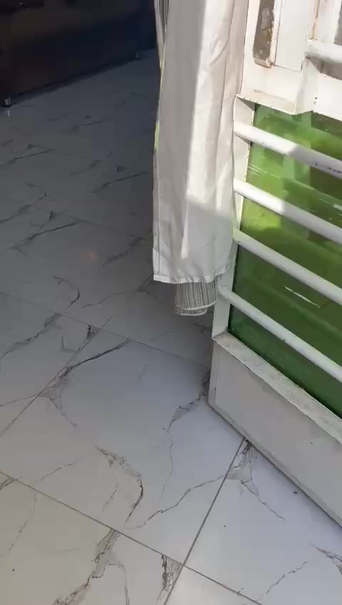 السلام عليكم

يعلن مكتب الثقة للعقار للبيع و شراء في منطقة الوشاش

عن بيت مسلح طابقين نظيف جدا بناء حديث

في منطقة الوشاش مساحة البيت ( ٥٥) متر

واجهة البيت  (  ٤ ) متر / و (  ٤٠ سنتيم  )

نزال البيت   (  ١٢ )  متر  /  و  (  ٥٠ سنتيم )

موقع البيت في شارع عريض

تفاصيل البيت داخل الفيديو

استفسار الاتصال على الأرقام

*********** واتساب ***********
*********** واتساب ***********

بإدارة /  علي حسن جارالله العلوي
بإدارة /  خالد علي مدلول الساعدي

ومن الله التوفيق للجميع
