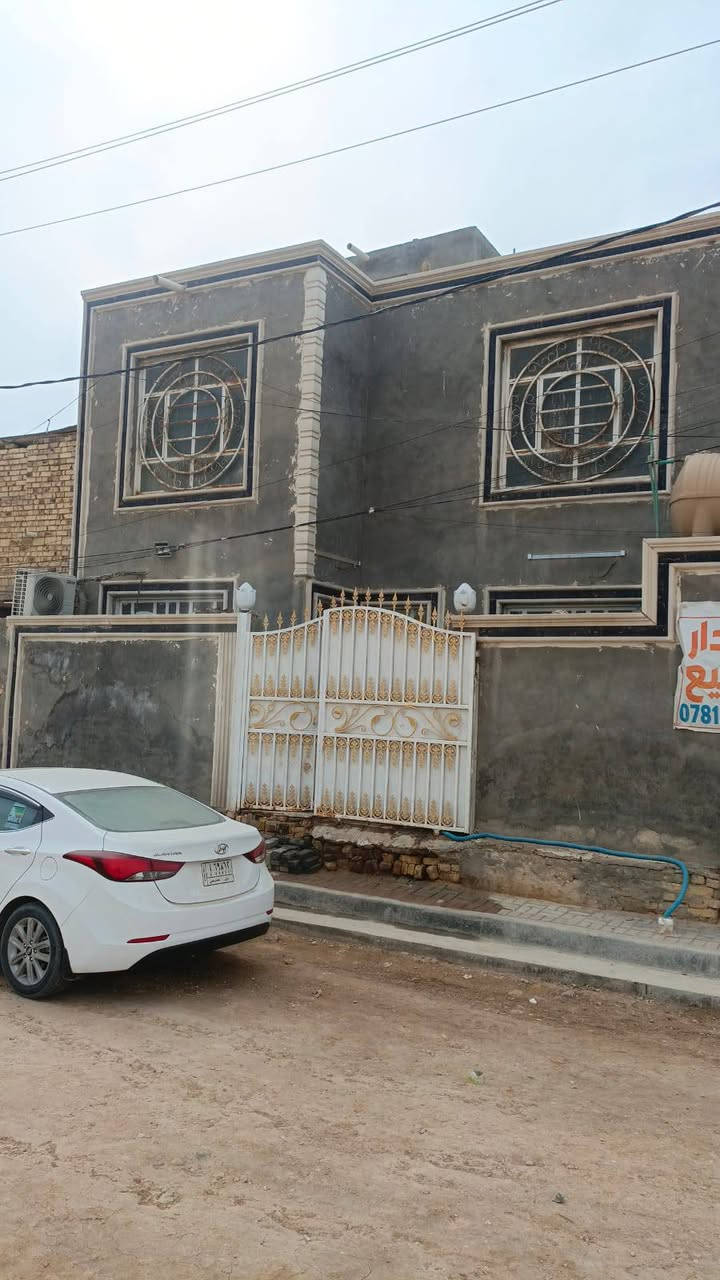 السلام عليكم بيت 100متر مربع ركن طابقين الطابق الأول غرفة وصالة وبراني وصحيات والطابق الثاني 3غرف نوم وصاله للاستفسار ***********
