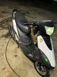 مرخص ادمن ،،السلام عليكم ماكس عدله للبيع نضيفه وكامله نقصه بس باتري، ،...