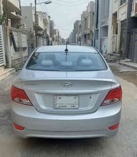 اكسنت موديل 2016 وارد امريكي رقم بغداد ماشيه 112 الف صدر جديد مع اذاين...