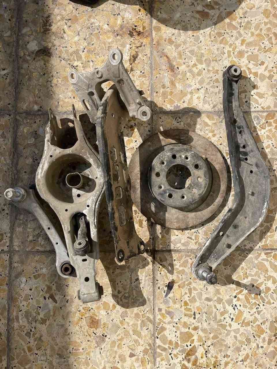 السلام عليكم اغراض تفصيخ شوفرليت ماليبو مثل مموضح بالصور للاستفسار ***********
