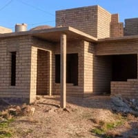 بيت طابقين • ٣٠٠م • ٤ غرف