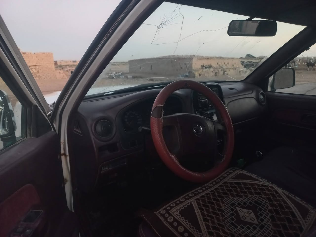 سلام عليكم نيسان البيع موديل 14 رقم ميسان المكان العماره سعره 115,وبيه مجال شراي ***********
