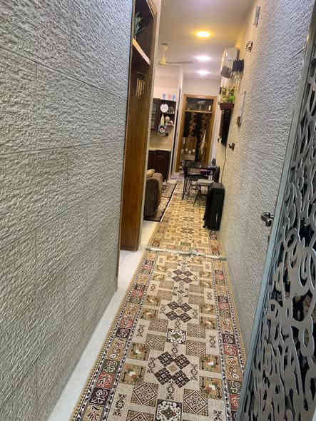 سلام عليكم من رخصه الادمن بيت للبيع مساحته 100متر ملك صرف الواجهيه 5ونزال 20 بيت طابقين يحتوي على 3غرف نوم و صاله واستقبال2 حمامات العنوان البلديات المضمار العابد بناء درجه اولى2022للاستفسار الاتصال ***********
