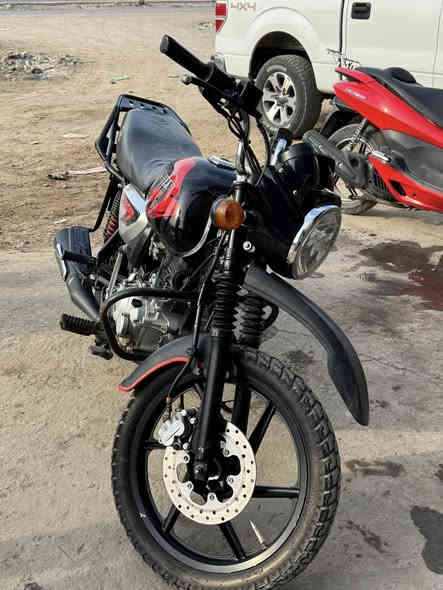 السلام عليكم اخوان بوكسر للبيع 
موديل 2021 مكاني بغداد عويريج ***********
