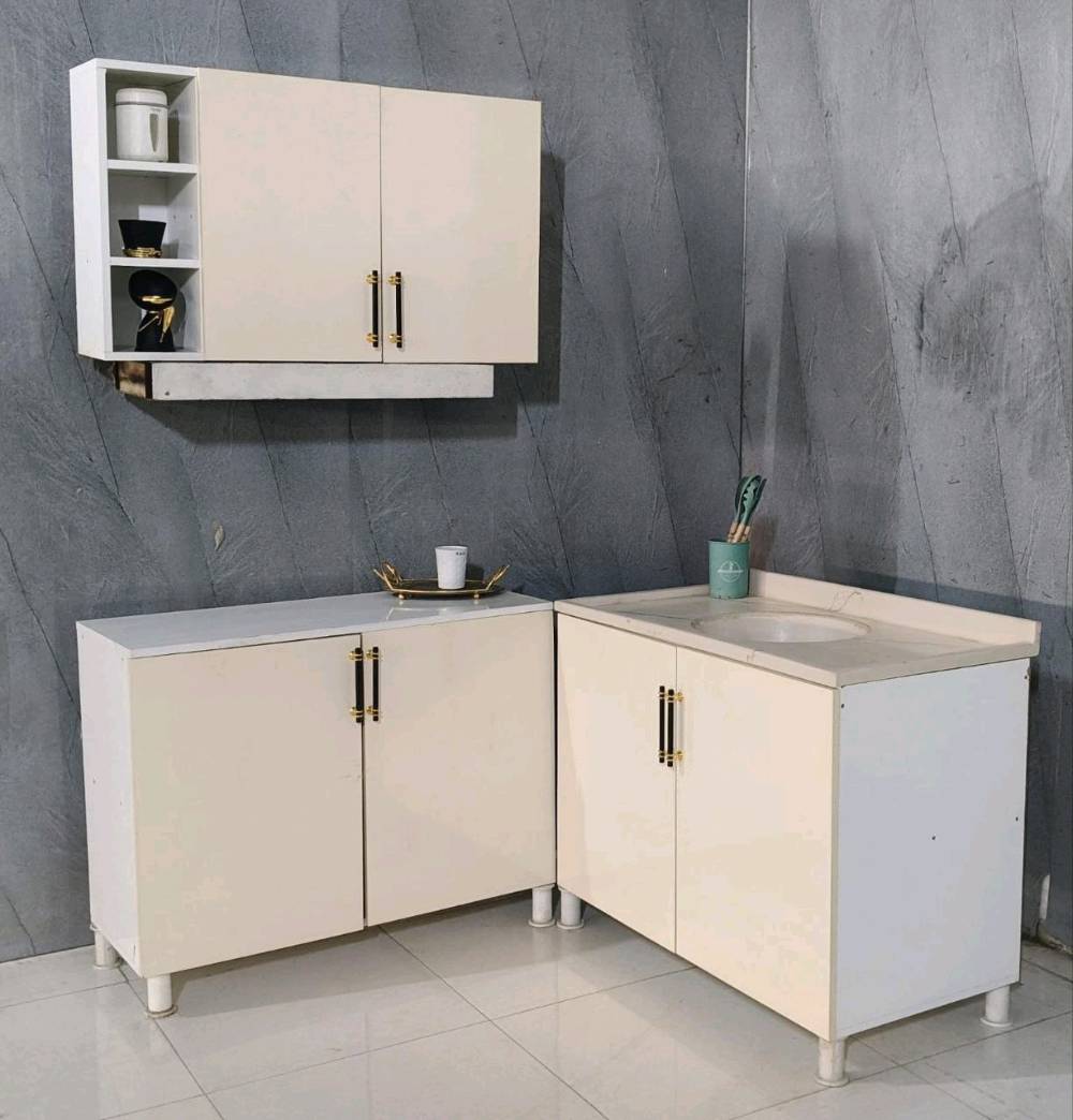 كاونتر خشب mdf ثلاث قطع قياس متر سعر 200 الف متوفر توصيل للحجز مراسله واتساب