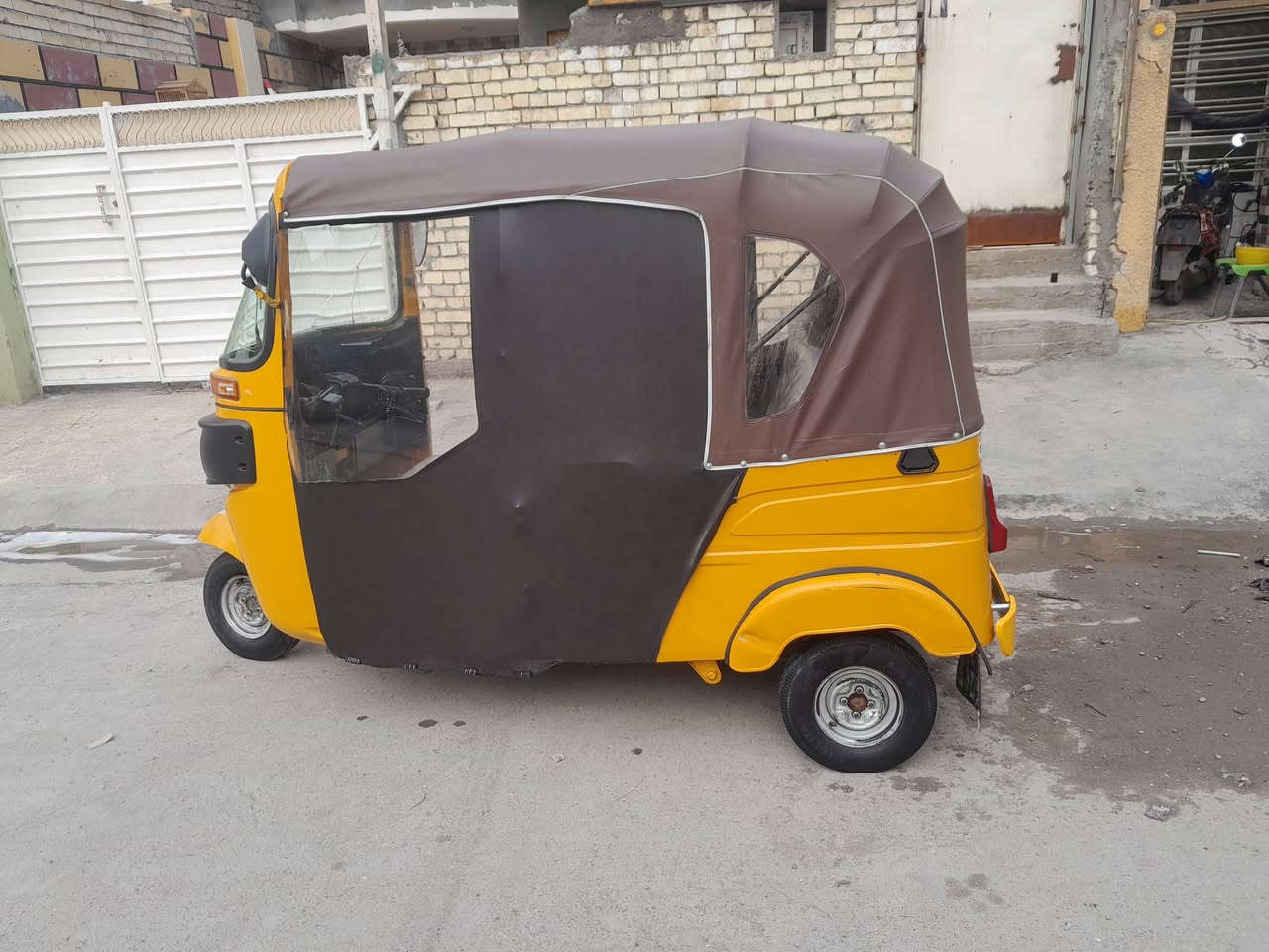 السلام عليكم
تكتك موديل 2021 اوراق اصولية معمر دوس حلوة ومكينة خير من الله بيها ملاحضات بسيطه تاخذها كبل للشارع السعر المطلوب 6.500 وبيها مجال الطيبين ***********
