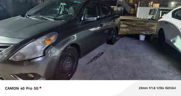 السلام عليكم ورحمه الله وبركاته 
نيسان فيرسا 16
وارد امريكي حادث جاملغ ايمن وبنيد مبدل 
 بدون دواخل
كير مكينه تخم تاير صدر كفاله
سعر 84مكان سياره بغداد البياع 
ستفسار على رقم ***********
