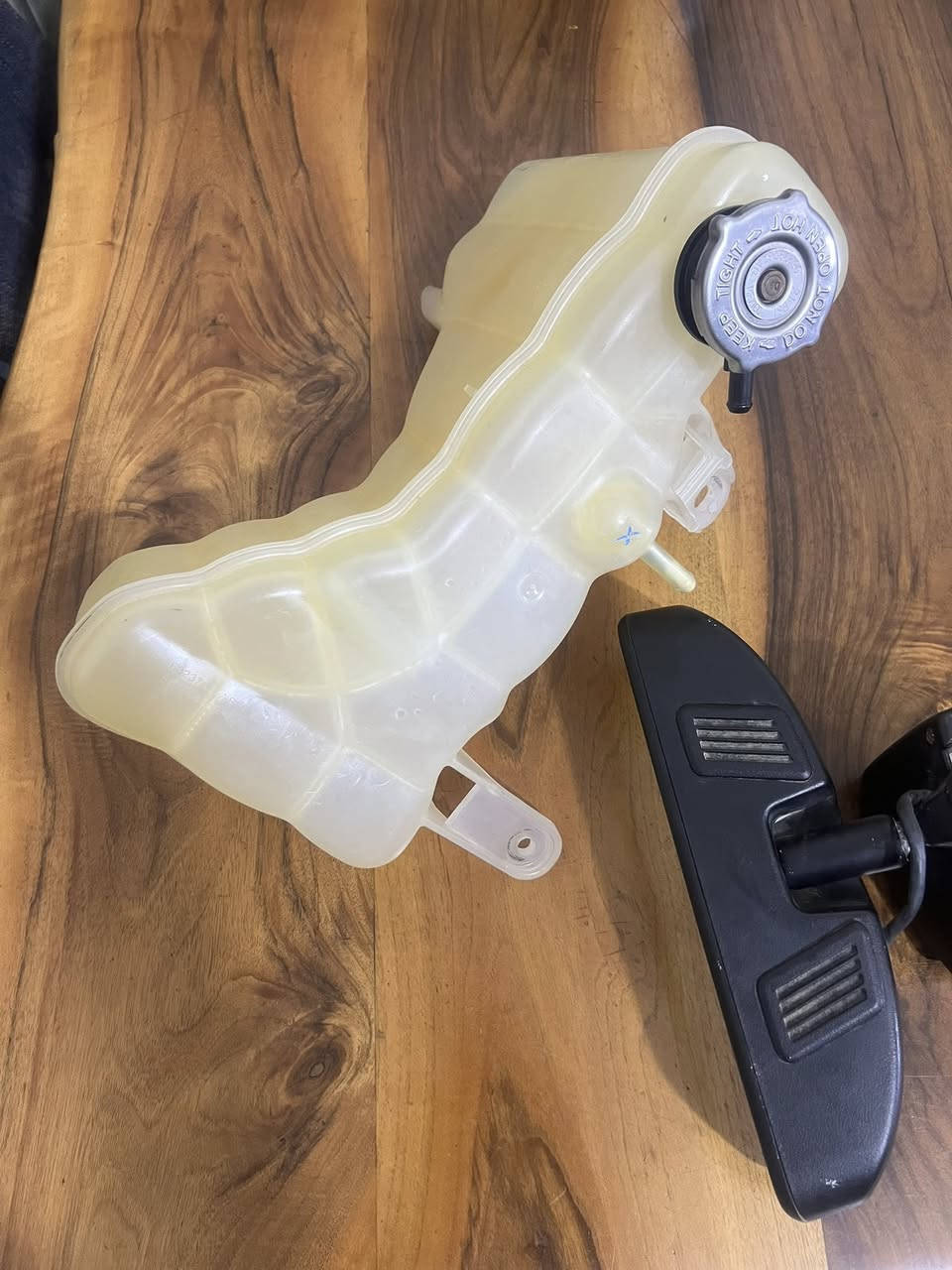 دبه جارجر rtو 6تفصيخ نضيفه و مرايه هليكات بيها كامره


**إذا كنت صاحب هذا الإعلان وتريد حذفه لأي سبب، رجاءا أرسل رسالة إلى الدعم الفني**