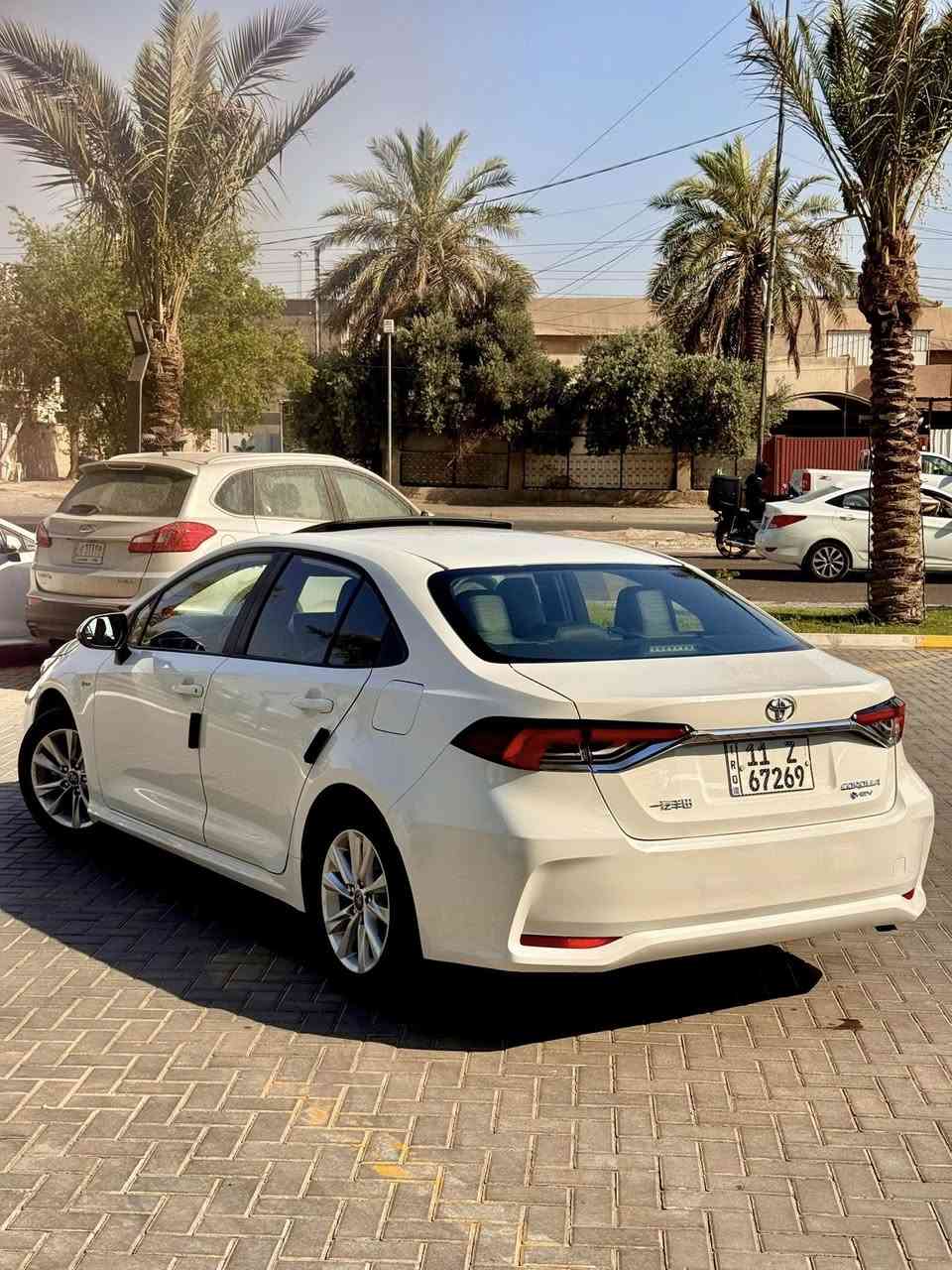 السلام عليكم للبيع
تويوتا كورلا هايبرد موديل 2025 شكل الخليجي

ماشيه 14

السيارة مكفولة من صبغ وتبديل وبارد

محرك 1800 هايبرد

مقاعد جلد بلادية

تشغيل بصمة + دخول ذكي تحكم كامل ستيرن

دشبول ديجيتال

تبريد قطعتين (أمامي وخلفي)

كاميرا خلفية

منافذ USB أمامي وخلفي

ويل كاب قياس 16 إنش

لايت أمامي زينون + كشافات أمامية

فتحة سقف (سلايد روف)

رادار أمامي + تحديد مسار

مثبت سرعة + 3 أنظمة قيادة هاند بريك بصمة + نظام EVE Mode

‏Apple CarPlay شاشة آندرويد تدعم

إشارات على المرايا الجانبية 

السعر 158 وبيها مجال بسيط

مكاني بغداد / حي الحسين

للاستفسار *********** وبي واتساب

بيع فقط بدون مراوس اخوان
