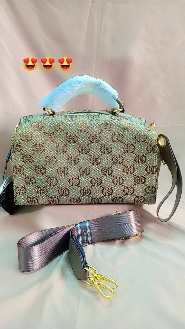 حقيبة يد نسائية باللون الزيتي مع تفاصيل جلدية بنية كربلاء, العراق


**إذا كنت صاحب هذا الإعلان وتريد حذفه لأي سبب، رجاءا أرسل رسالة إلى الدعم الفني**