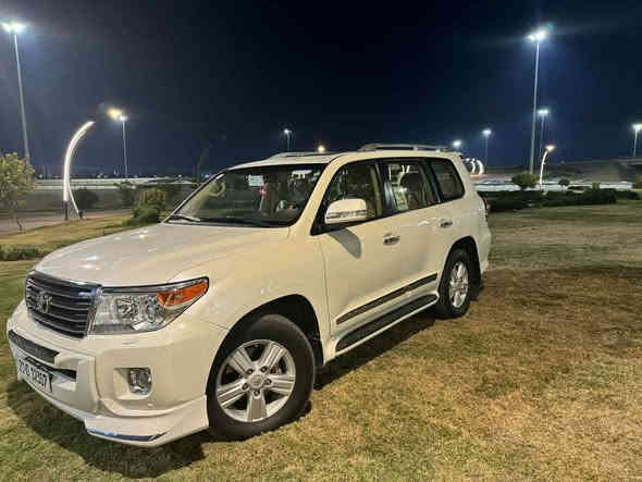 لاندكروز موديل١٣ سياره ماشيه ٩٣ مال جناي مال دكتور  كفاله عامه خت زيرو فول  خت زيرو لبصمه فور ويل زراكات كشانه جلد كشانه كهرباء هيترات تدفئه تبريد فور ويل بصمه زراكات لايت زنون بلادي بك لد اناره داخليه عداد ليزري ستيرن كهرباء يدات ستيل مري شفط مري قلاب شاشه كامره خلفيه مكفوله من صبغ جديد سياره كير محرك جديد صدر سبير منازل شركه العامه  تايرات شركة سعر ٣٦ الف تشقيل بعد فول. ***********
