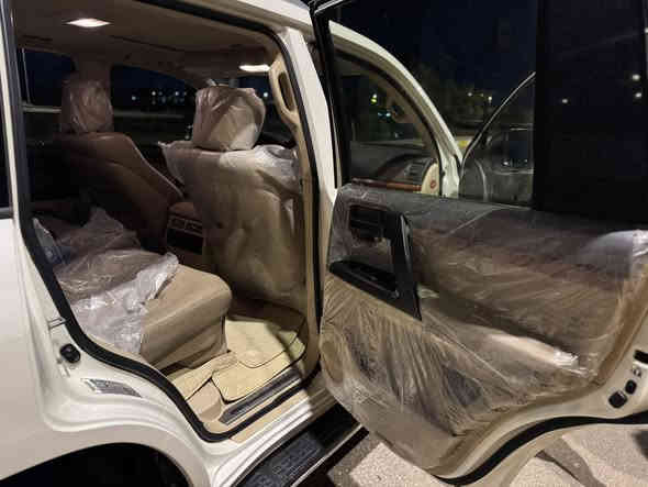 لاندكروز 
موديل ٢٠١٤ 
بريم اصل 
رقم بغداد
كفاله عامه من كلشي 
ماشيه ١٣٠
السعر ٤٢٠ بيه مجال بسيط
***********
