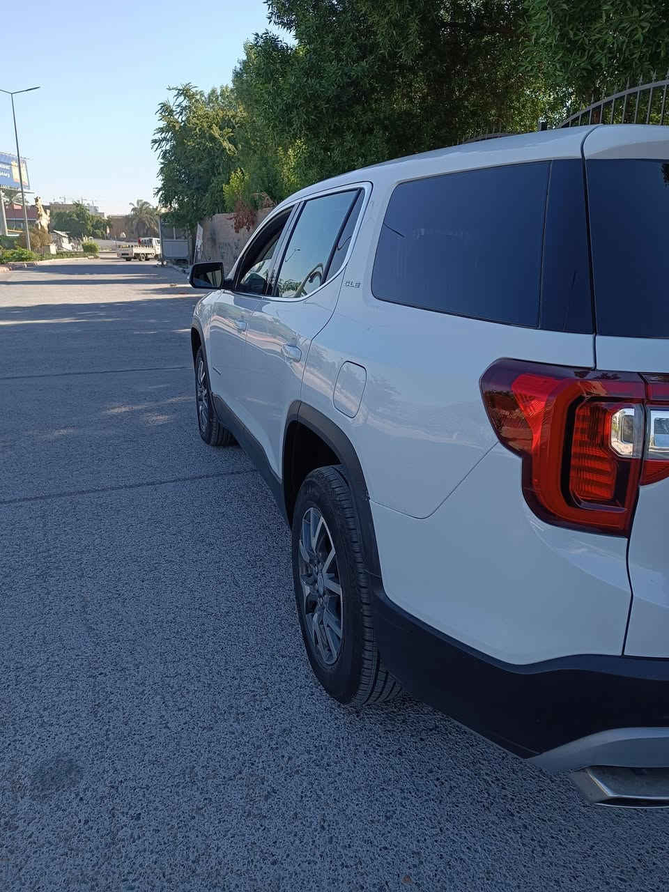 GMC ACADIA 2023
السلام عليكم من رخصة الادمن 
جمسي اكاديا 2023 7راكب  سياحي ملكي كشن منفصل
مواصفات SLE
4 سلندر تيربو 2ويل
تبريد 3قطع 
رادارات امامي جانبي نقاط عمياء
ماشيه ألف مايل (1700 km )
حادث امامي مبدل بنيد ودعاميه  الباقي بدون صبغ
بيهه بجاملغ اليمنةبارد 
رقم الشاصي بالصور
تصليح درجه اولى 
 كتلوكات العده وسبير كاملة غير مستخدمة
تايرات الشركه ويلكب البلادي 
مرقم بغداد بسمي  رقم انكليزي الجديد
السعر 210 بيهه مجال بسيط للجاد بلشراء
مراوس بسيارة صالون مع الفرق 
تفاصيل اكثر اتصال 
ارقامي 
***********
***********
مكاني بغداد  ابو كرار
