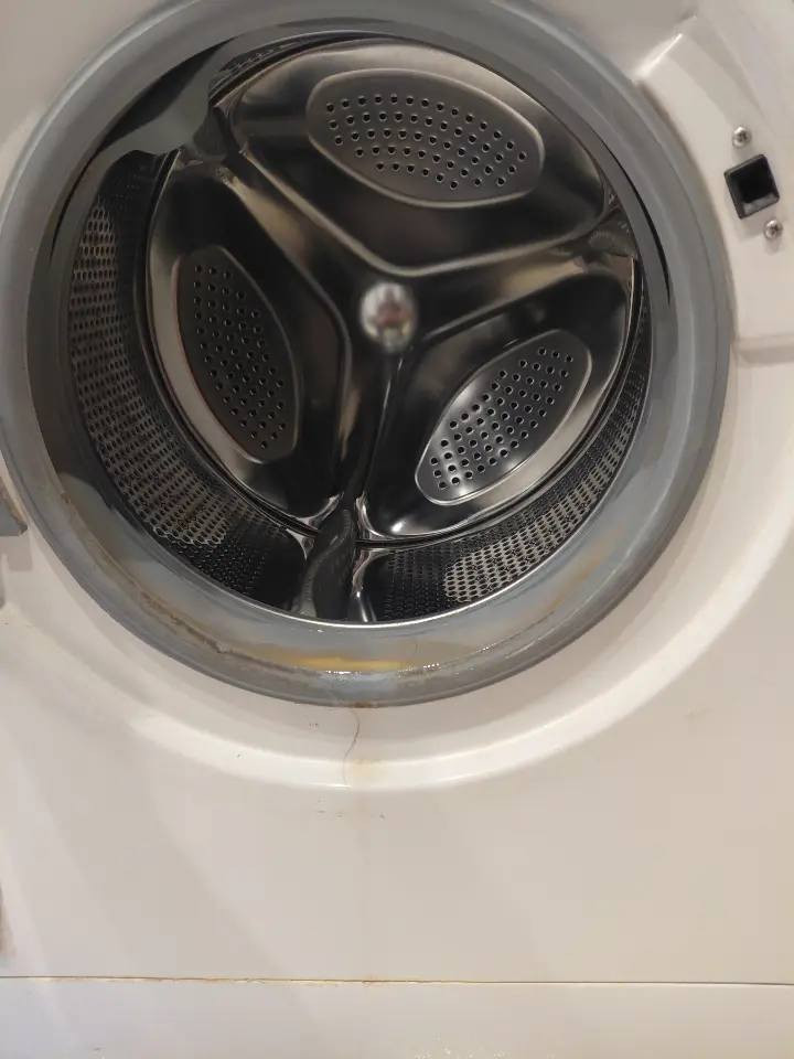 سلام عليكم شباب من رخصة الادمن غساله ملابس ٨.قدم شونيك الاصليه مستعمله للبيع في الديوانيه حي الجامعه النموذجية عرصات حيدر حجي هندي للاستفسار المراسله على الرقم *********** متواجد كل الاوقات ارفعوا المنشور بالصلاة على محمد وآل محمد بلاامر عليكم متواجد على الفيس بوك ايضا
