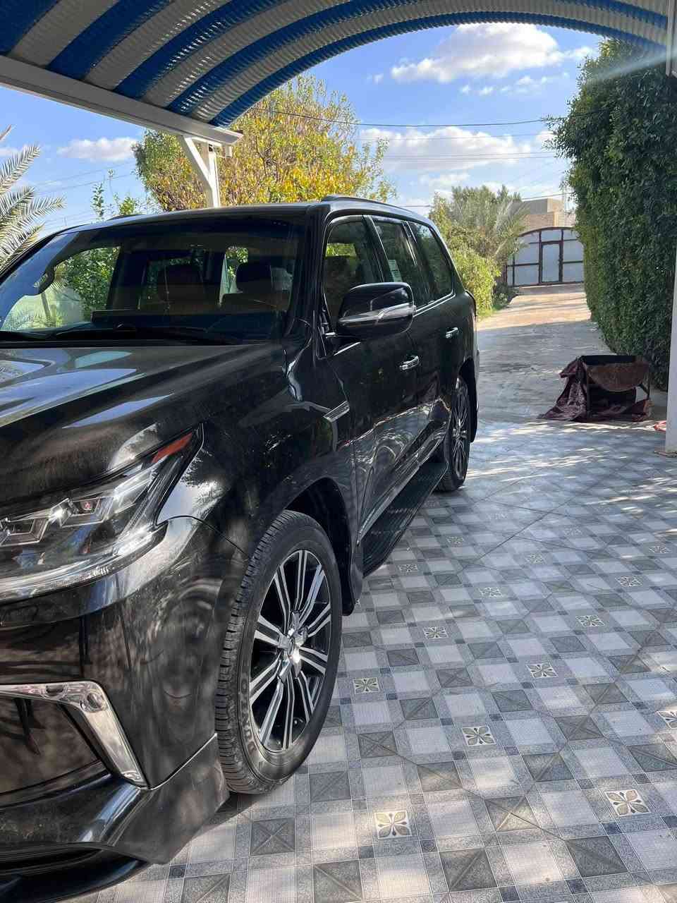 سلام عليكم سياره لكزس للبيع موديل 2019 مكفوله كفاله عامه الاستفسار اتصل ***********
