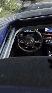 الانترا 2023 ماشيا 32الف فول مواصفات رادار كشنات تدفئة سونار موجود  سعر ١٦٨ مجال بسيطط رقم : ***********
