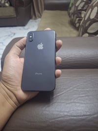 آيفون X ٢٥٦ • شاشة وبطارية اصلية • فيس ايدي معطل