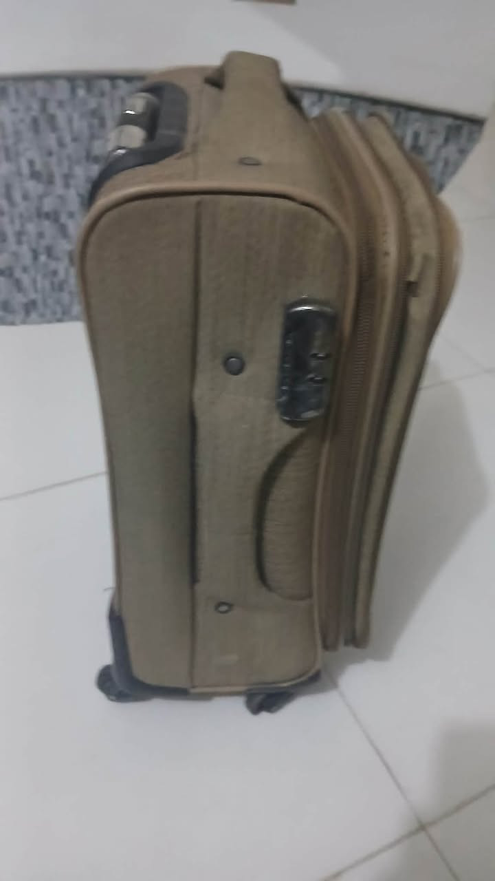 مجموعة غراض للبيع 
كربلاء 
الشراي يتفضل خاص


**إذا كنت صاحب هذا الإعلان وتريد حذفه لأي سبب، رجاءا أرسل رسالة إلى الدعم الفني**