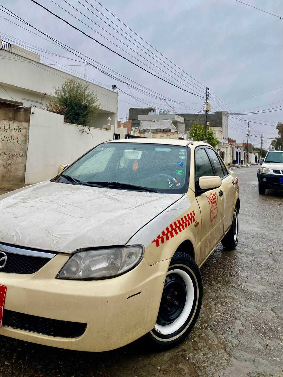 مازده 323مؤديل 2004 كير مه كينه ته بريت به شه رت عاز بنزينه پيشى پشتى جه مپيكى خه فيفى هه يه ته نها مه سته ره كه ى كه ميك كردتوه سحر ٧٢كه ميك مه جال ژم *********** أربيل, العراق
