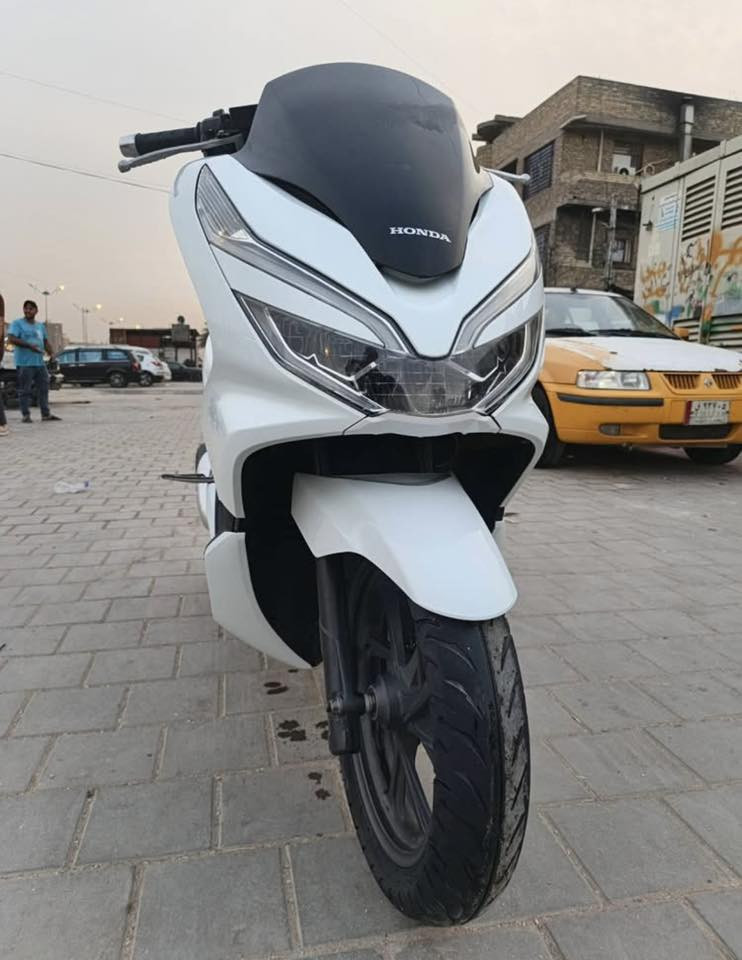 سلام عليكم دراجه جيل ثالث لبيع مستعجل على بيعتها  سعر 200 بيها  مجال نضافه مكفوله شراي  يخبراني  ***********
