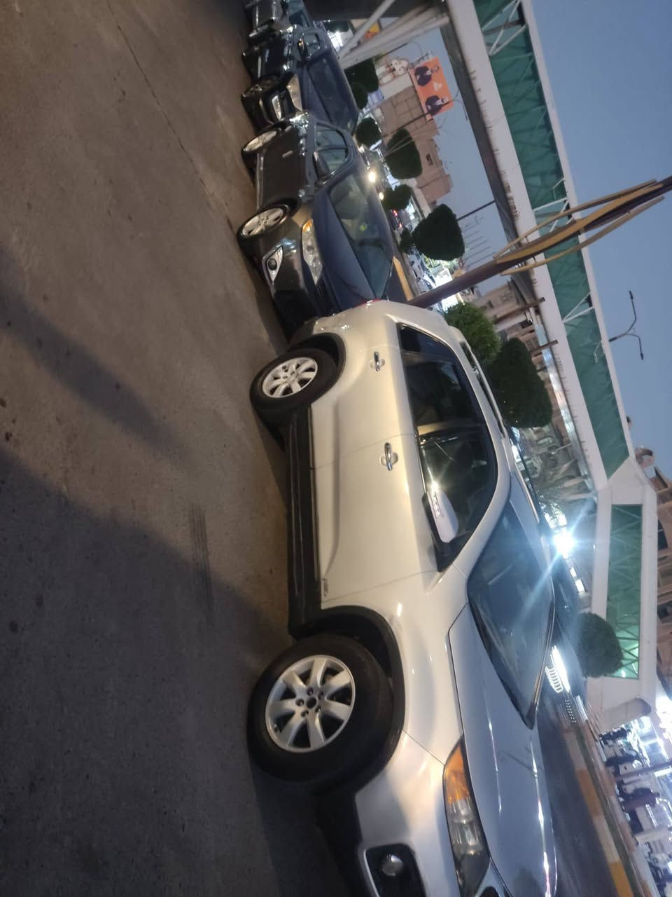 السلام عليكم  
سورنتو موديل 2012
وارد امريكي المحرك 
6 سلندر خمسة راكب 
السعر خاص رقم 
***********
