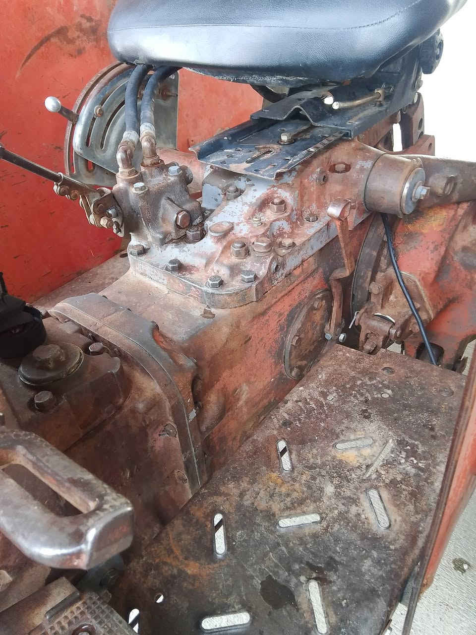 سلام عليكم ، للبيع فورگسن برازيلي
گير اكسل محرك شرط 
كهربائيات كلو شغال 
رقم سنويه واسط
إني أبيع كفالة من عشائر ومن حكومة 
السعر 9,250 بي مجال قليل 
عنوان داخل كركوك 
***********
