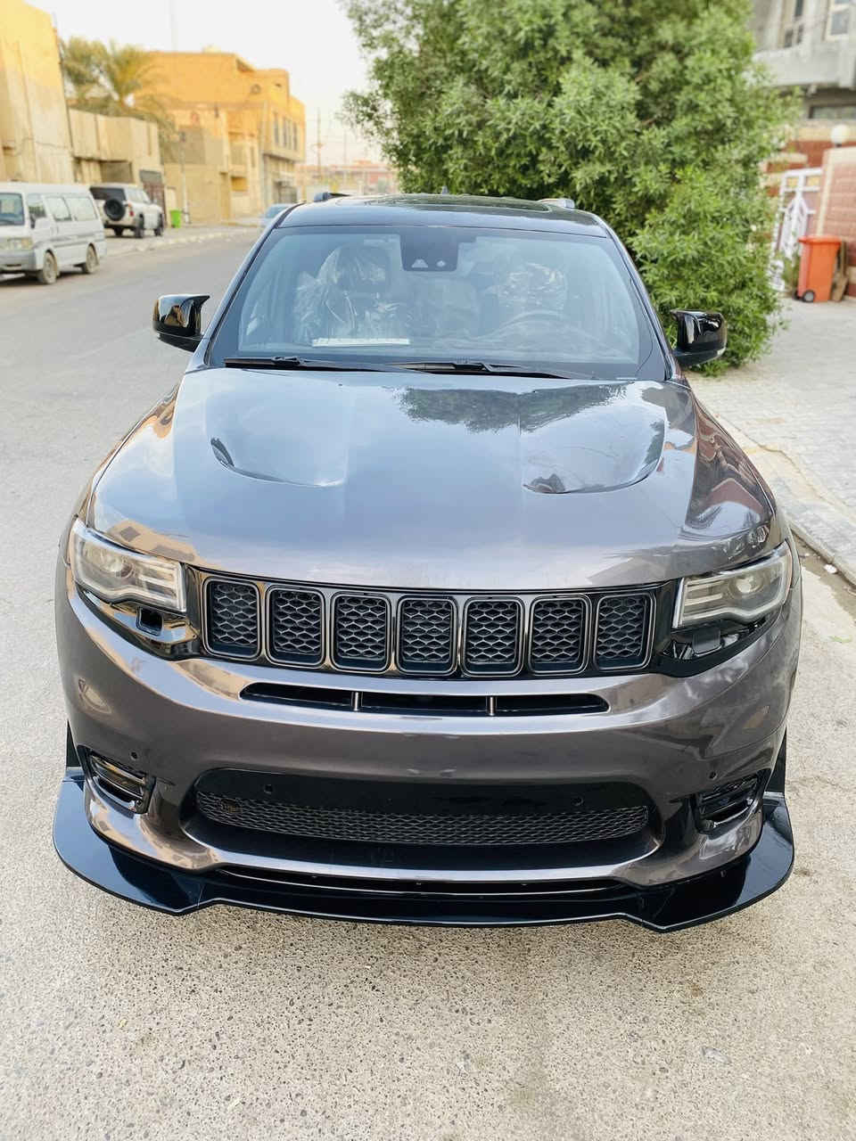 السلام عليكم جيب لاريدو موديل 2016 أمريكي رقم
بغداد مكينة 3600 السيارة ماشية 90 السنوية إلى 2028 محدثة كت srt لايت متغير ويل srt 20 فتحة واحدة تشغيل عن بعد صندوق كهربائي تبريد جاهز حدادي جاهزة بها بعض النواقص بسيطة سيارة بيها حادث وعندي صورة الحادث حادثة خفيف صبغتها عام السعر 160 وبيهامجال
 عنوان كوت رقم ***********
