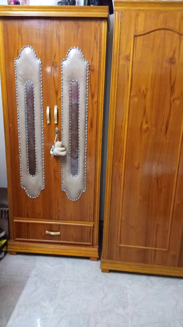 غرفة نوم صاج عراقي نظيفة. خمس قطع. سعرهاا مليون وربع وبيها مجال Singapore


**إذا كنت صاحب هذا الإعلان وتريد حذفه لأي سبب، رجاءا أرسل رسالة إلى الدعم الفني**