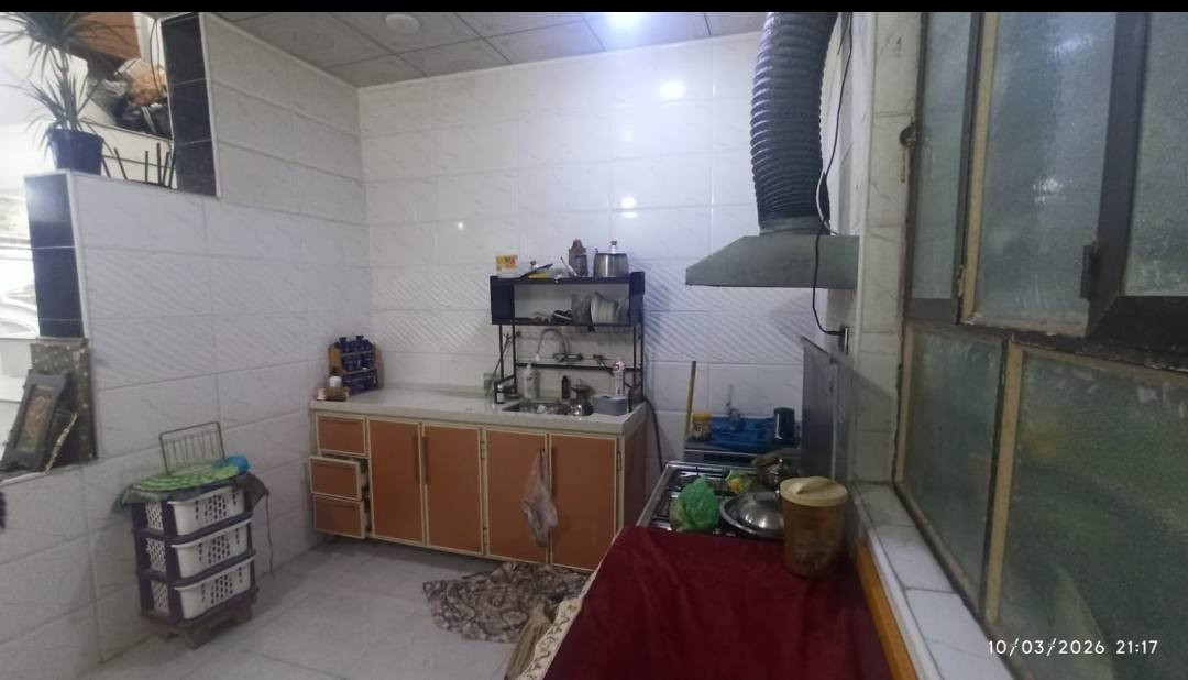 سلام عليكم بيت للبيع زراعي مقابل قريه ملحق الغديرعامود 327جهه ياحسين  سند 25 قابل للتطويب  مساحه 140 سعر ب60وبببي مجال  .......  
البناء غرفتين قياس 3*4وصاله 4*6 واستقبال 4*6ومطبخ وتخاريج داخليه وخارجيه السقوف كلها ثانويه الغرف مربعات والصاله والاستقبال اشرطه شغل درجه اولى قريب سوك والمدارس جهه المواكب المنطقة زين وجيران خوش جيران اي ستفسار!سبب البيع يريدون مكان أكبر...
***********
