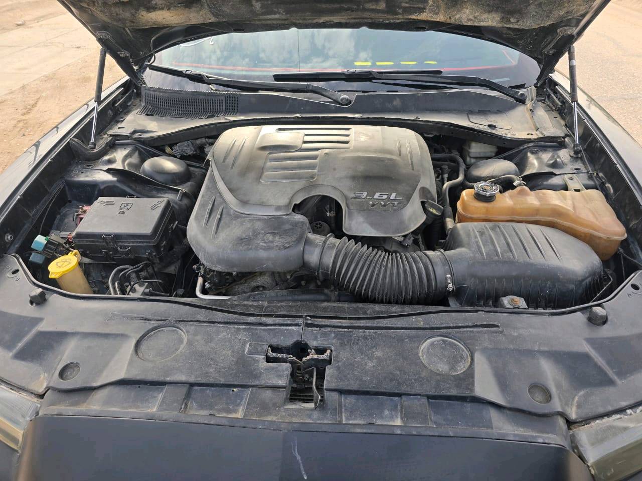 السلام عليكم سياره للبيع جارجر  13 عنوان بصره ماكينه جديده سعر خاص رقم الهاتف *********** /
