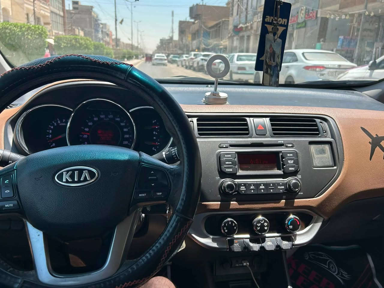 سلام عليكم كيا ريو موديل 13 خليجي السعر 82 بيها مجال شي بسيط العنوان بغداد رقم الهاتف *********** الشراي يتصل
