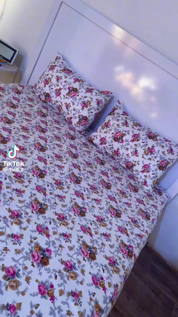 كفر دوشگ لأستيك وجهين مخدة ب15 يوجد توصيل داخل الناصرية والمحافظات ومتوفر جميع انواع  الاقمشة والموديلات


**إذا كنت صاحب هذا الإعلان وتريد حذفه لأي سبب، رجاءا أرسل رسالة إلى الدعم الفني**