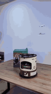 الاستخدامات
مثالي للطبخ المنزلي في المطابخ أو أثناء الرحلات والتخييم

بديل عملي في حالات الطوارئ وانقطاع الكهرباء

مناسب للاستعمال في الأماكن المفتوحة والمزارع أو البيوت الريفية

المميزات

خزان وقود بسعة 5.2 لتر يكفي لساعات تشغيل طويلة

قوة تسخين عالية تصل إلى 11000 BTUساعة مع استهلاك اقتصادي للوقود (0.25 لترساعة)

تصميم آمن مع مؤشر تشغيلإيقاف واضح وسهل الاستخدام

فتيلة قابلة للاستبدال والتنظيف لضمان أداء مستمر

قاعدة ثابتة تمنع الانزلاق مع سطح علوي يتحمل أواني الطبخ المختلفة

دليل استخدام مرفق لسهولة التشغيل وإطالة عمر الجهاز

محتويات الصندوق

موقد الكيروسين.

خزان وقود مدمج بسعة 5.2 لتر

فتيلة تشغيل جاهزة مع إمكانية استبدالها

صينية تجميع لتفادي انسكاب الوقود

كتيب تعليمات التشغيل والصيانة

ملاحظات

يُستخدم فقط مع وقود الكيروسين النقي لضمان الأداء الأفضل

يُنصح بقراءة دليل الاستخدام قبل التشغيل الأول

لا يُستخدم داخل الأماكن المغلقة بدون تهوية جيدة

حجم المنتج: 325 × 325 × 350 ملم (مناسب وسهل الحمل)

بلد المنشأ: الصين
السعر 45توصيل مجاني 
الرقم***********
