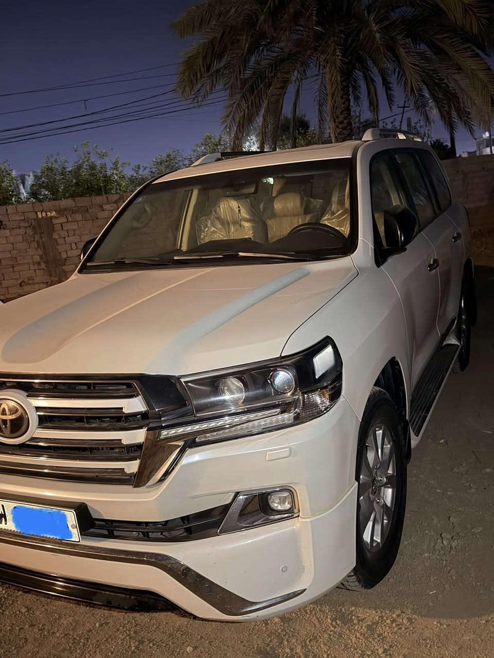 السلام عليكم
لاندكروز وايت ادشن 

موديل2017 مكفوله فقط بارد اصبعين سعر485وبيها مجال 

رقم بغداد تحويل ثاني يوم عنوان بابل 
رقم الهاتف لالستفسار ***********
