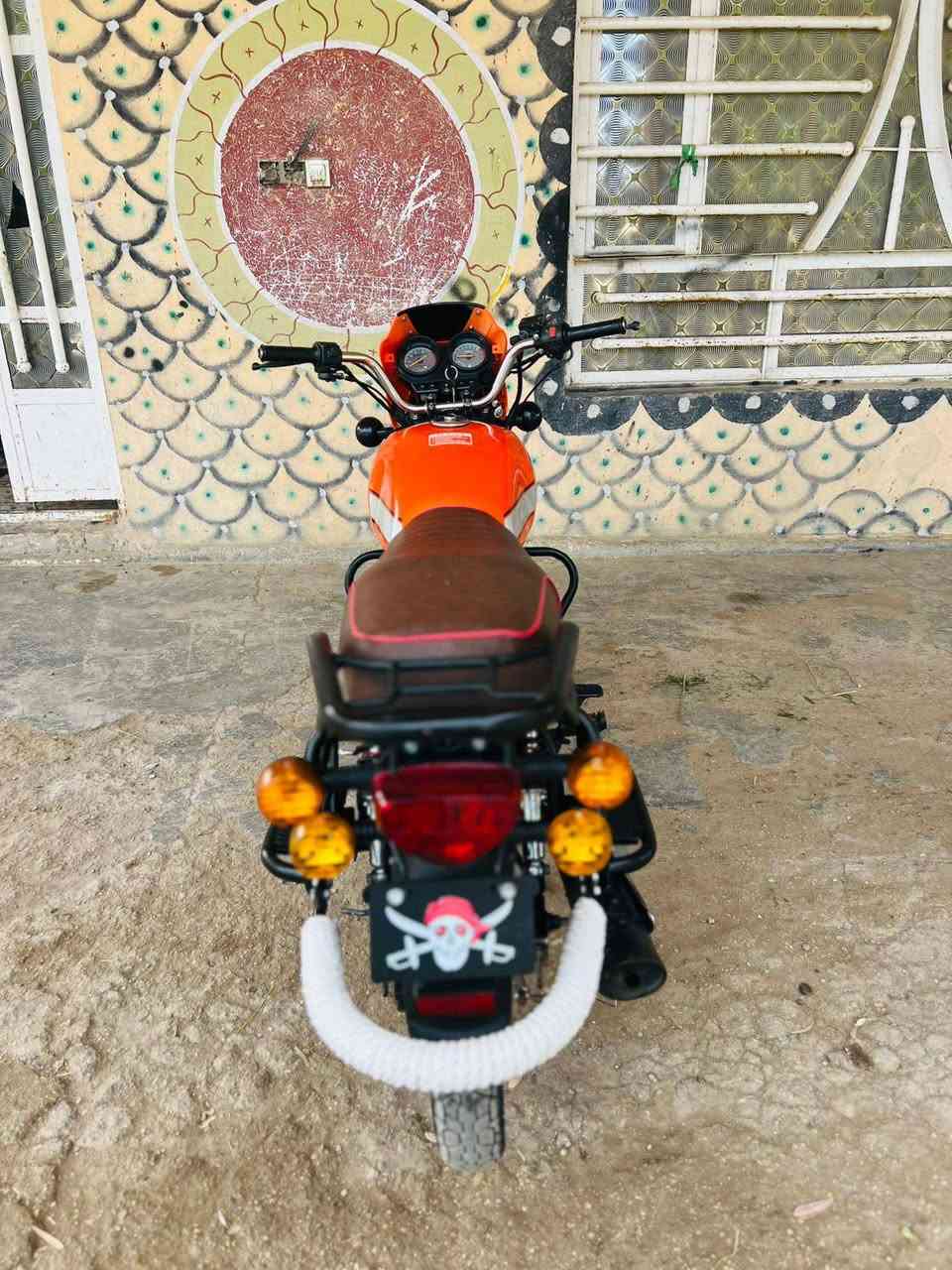 سلام عليكم درجه البيع ديون نفخ موديل 22 وراق صولي وصل معرض كبل ترقم مبيه اي نقص درجه جديده كلش محرك مكفول كفاله عامه شرط ممفتوح درجه ممشيه قليل درجه جديده كلش محرك كهربيات توير كمليات مجنبزه علاء وضع الشرك تجي وتشوف بعينك نعومه فول مبيه اي نقص حلاء من الصوره كامله السعر مليون 300 وبيه مجال الشراي نتصل وبيك خير ودلل ***********
