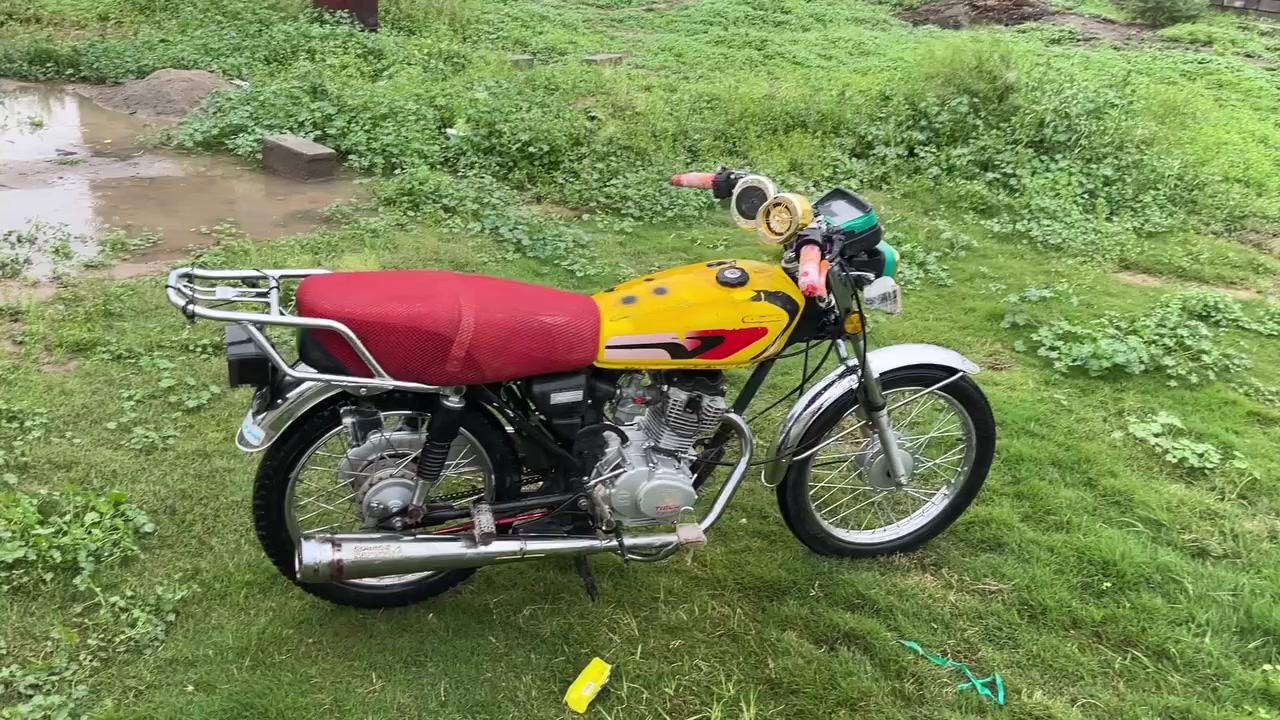 السلام عليكم دراجه 4 كير نوع تايكر موديل 2020 اوراق مابيهه نضفيه مكينه كير كهربائيات كلهه شغاله عده دبل اشاره يراد الهن كتف للبيع او مراوس حسب القناعه المكان ناحية يثرب ***********
